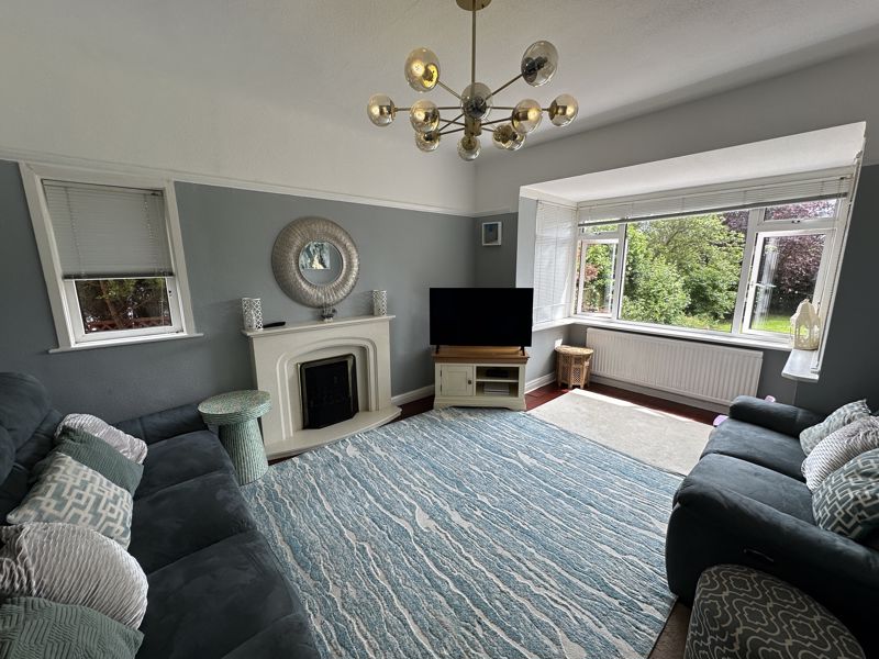 Living Room- click for photo gallery